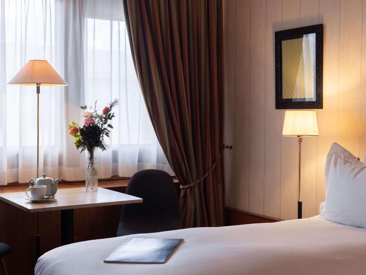 Hotel Sofitel Lyon Bellecour Esterno foto A room at the hotel