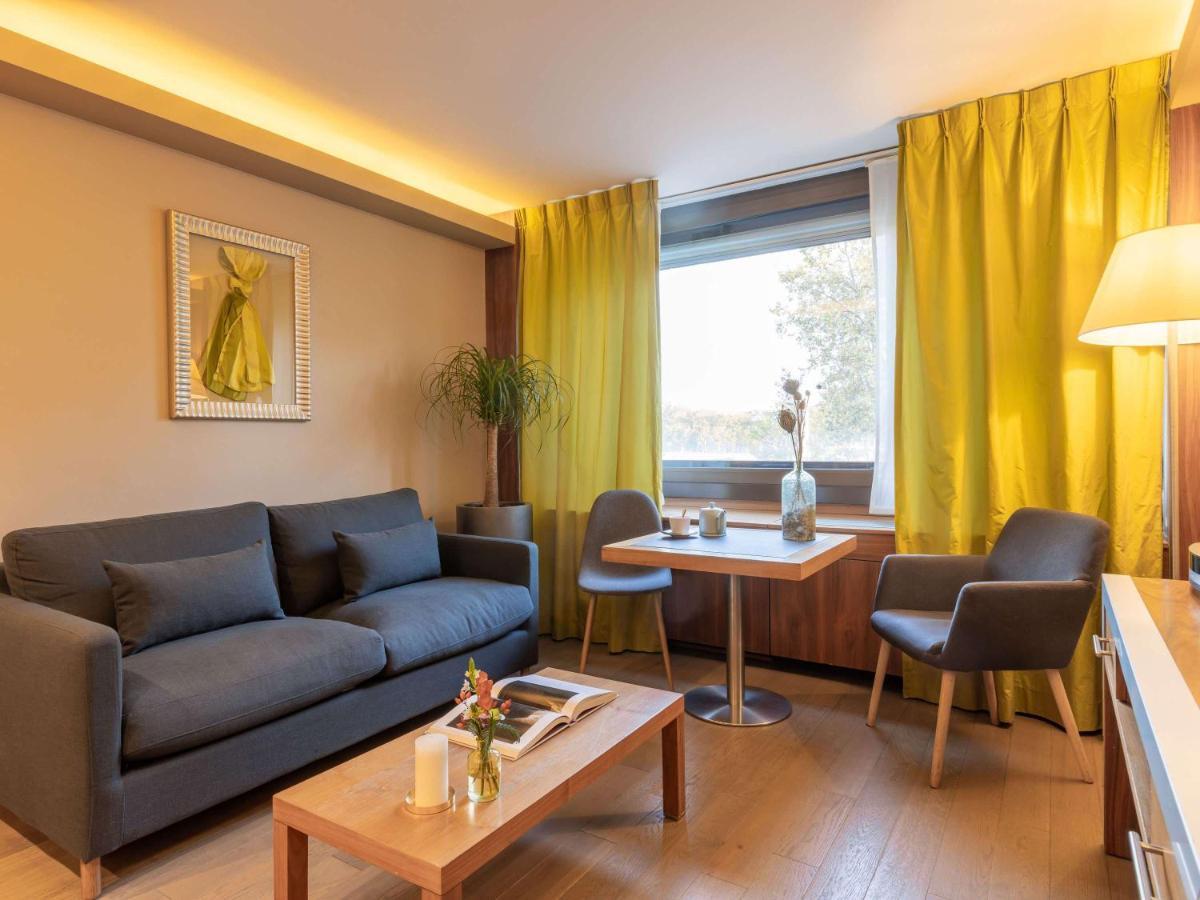 Hotel Sofitel Lyon Bellecour Esterno foto A typical apartment at the residence